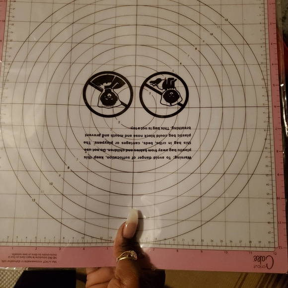 Cricut cake Machine - Picture 9 of 9